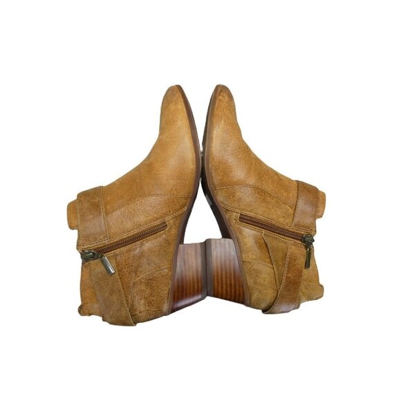 Clarks Boots Sz 7.5 Ankle Western Harness Booties Heels Brown Leather Spye Belle - Picture 8 of 10